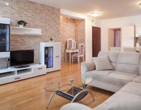  Apartment Laura  Макарска 